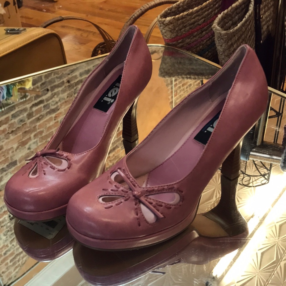 🦋 Y2k Lei Pink Barbiecore Pumps, Size 7.5 🦋